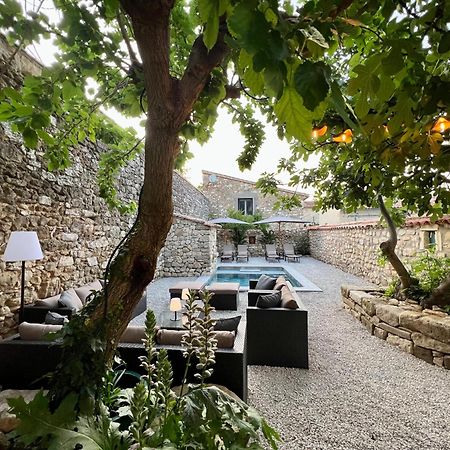 Maison Erica Hotel Saint-Mamert-du-Gard Buitenkant foto